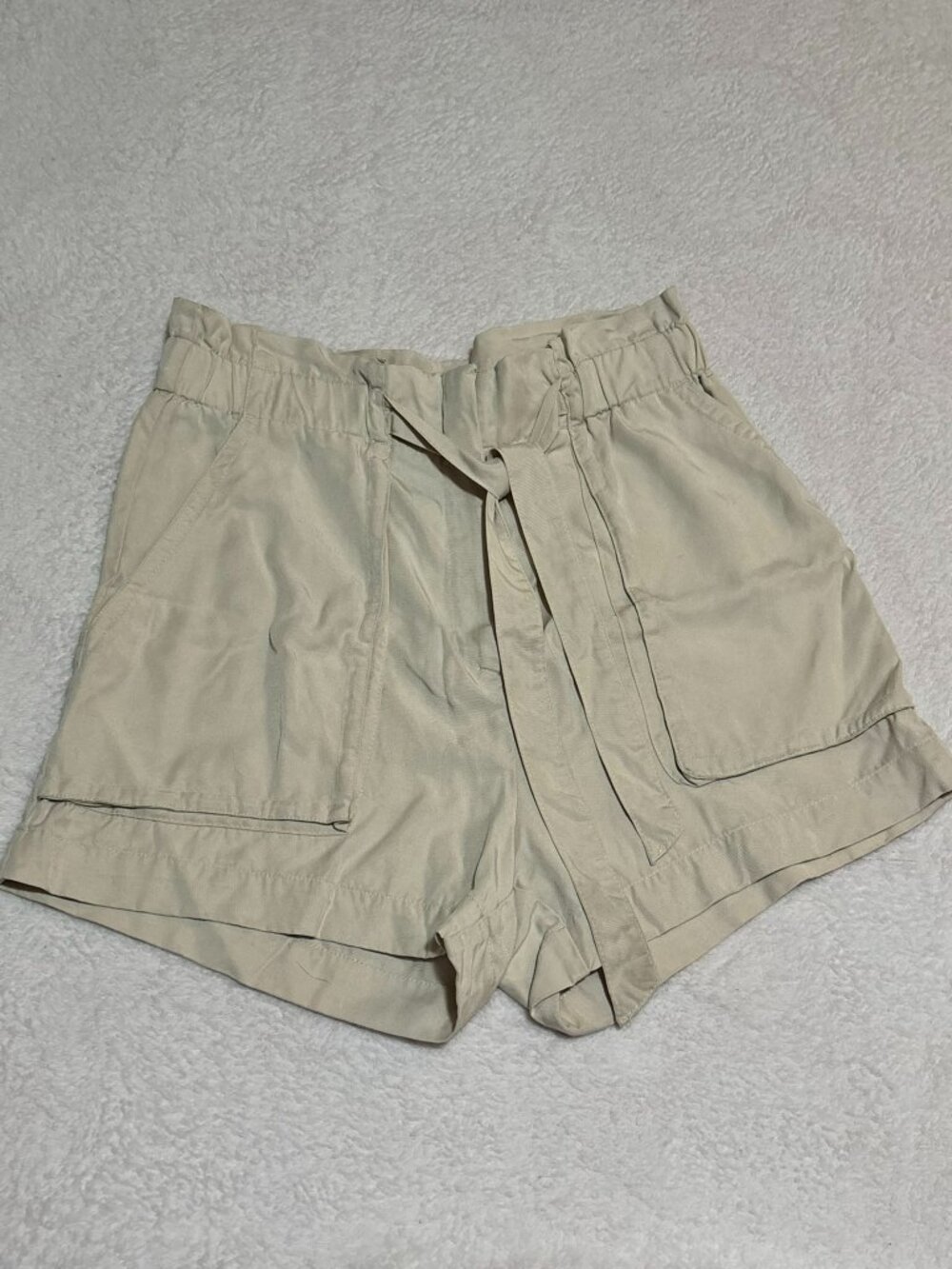 H&M Beige Tan High Waist Paperbag Lyocell Belted Shorts Pocket Size 8